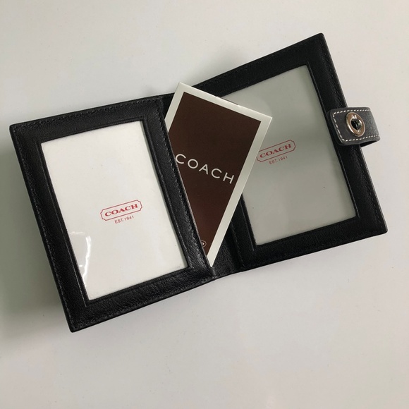 coach wallet with id window